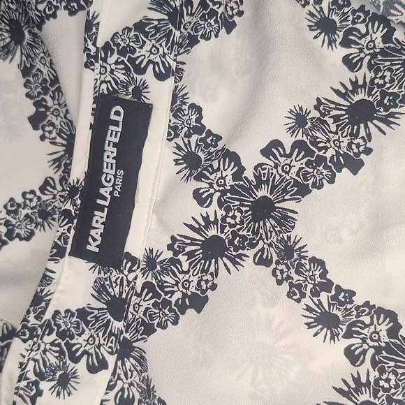 Karl Lagerfeld Japanese Crepe Long Sleeve Floral Button Down Size M - Picture 8 of 8